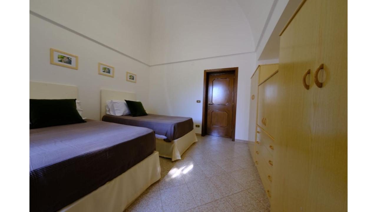 Tenuta Con Due Abitazioni Indipendenti Мартина Франка Екстериор снимка